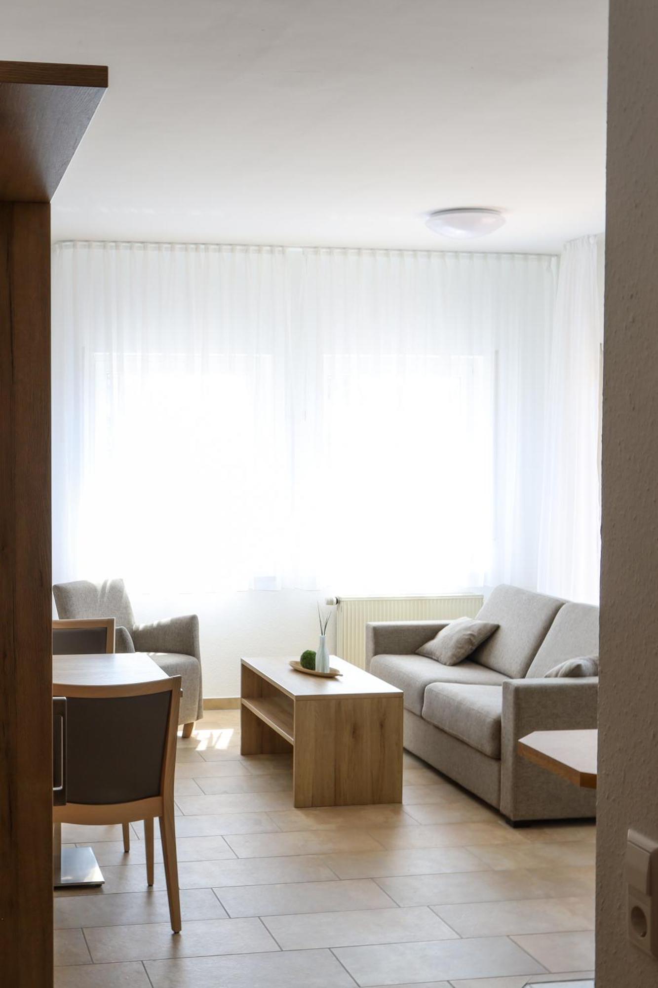Hotel Adler Nattheim Екстериор снимка