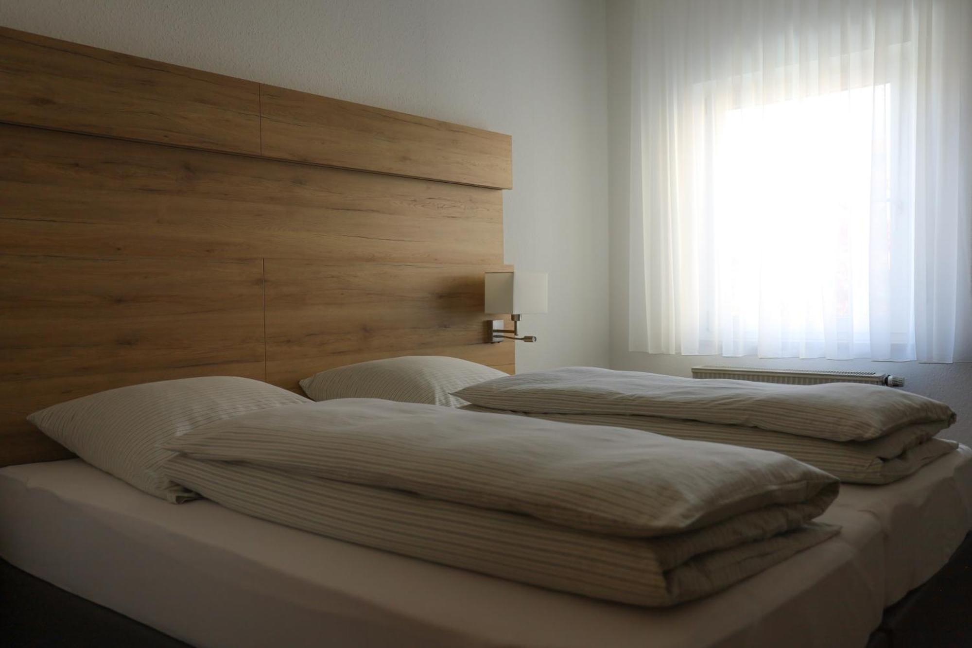 Hotel Adler Nattheim Екстериор снимка